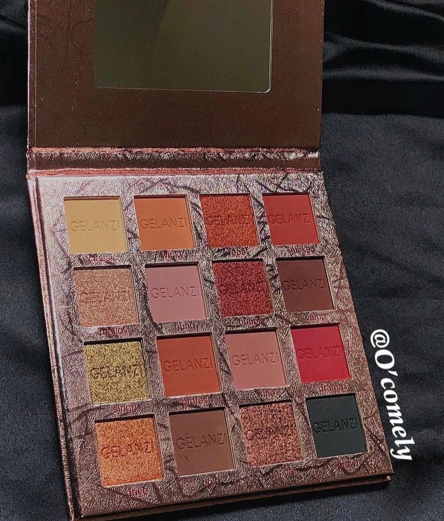Galanz eyeshadow pallet 