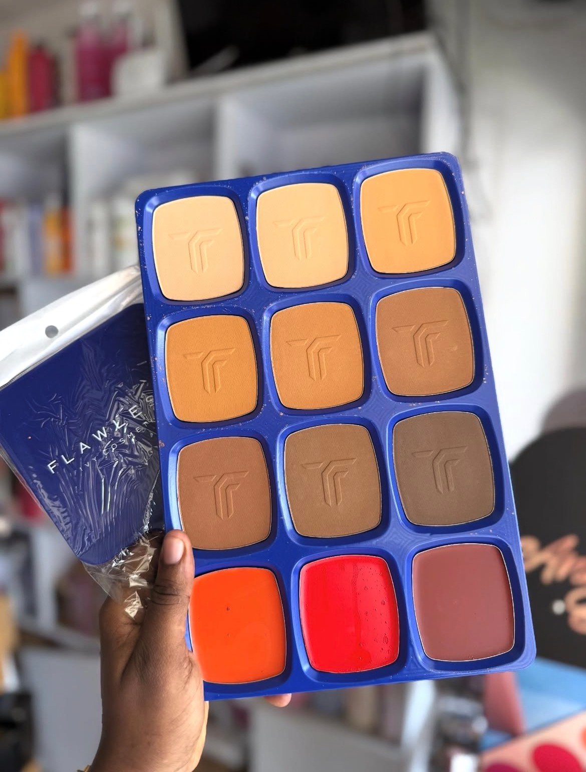 Flawless ivy high definition powder pallet 