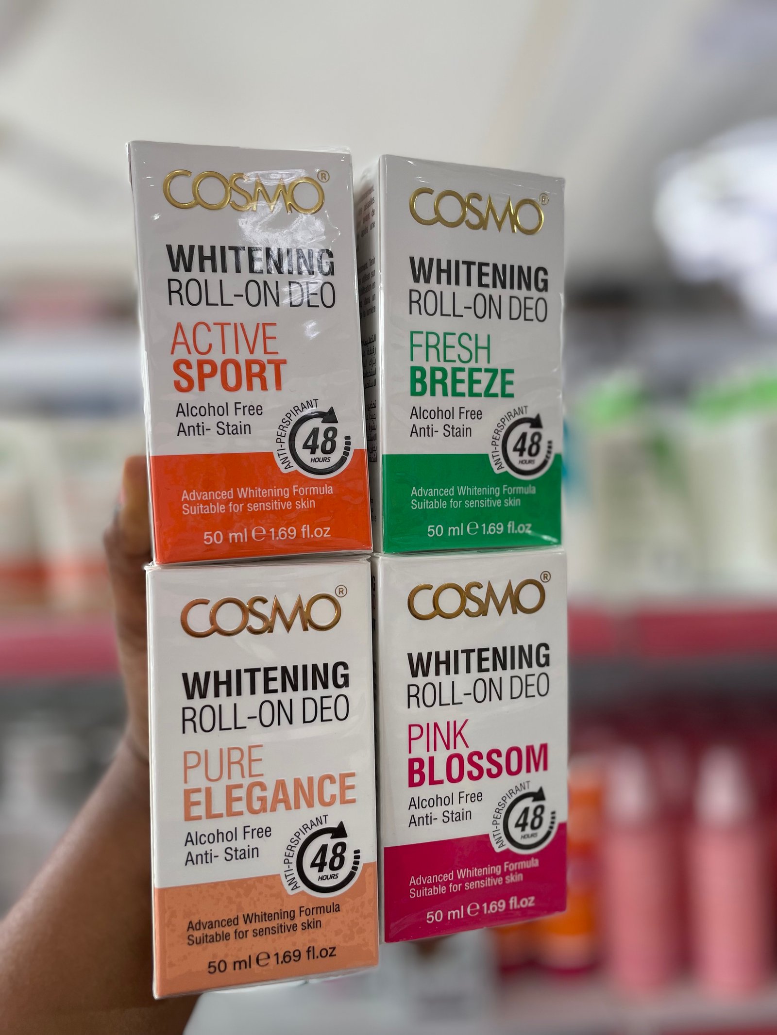 Cosmo whitening roll on deo