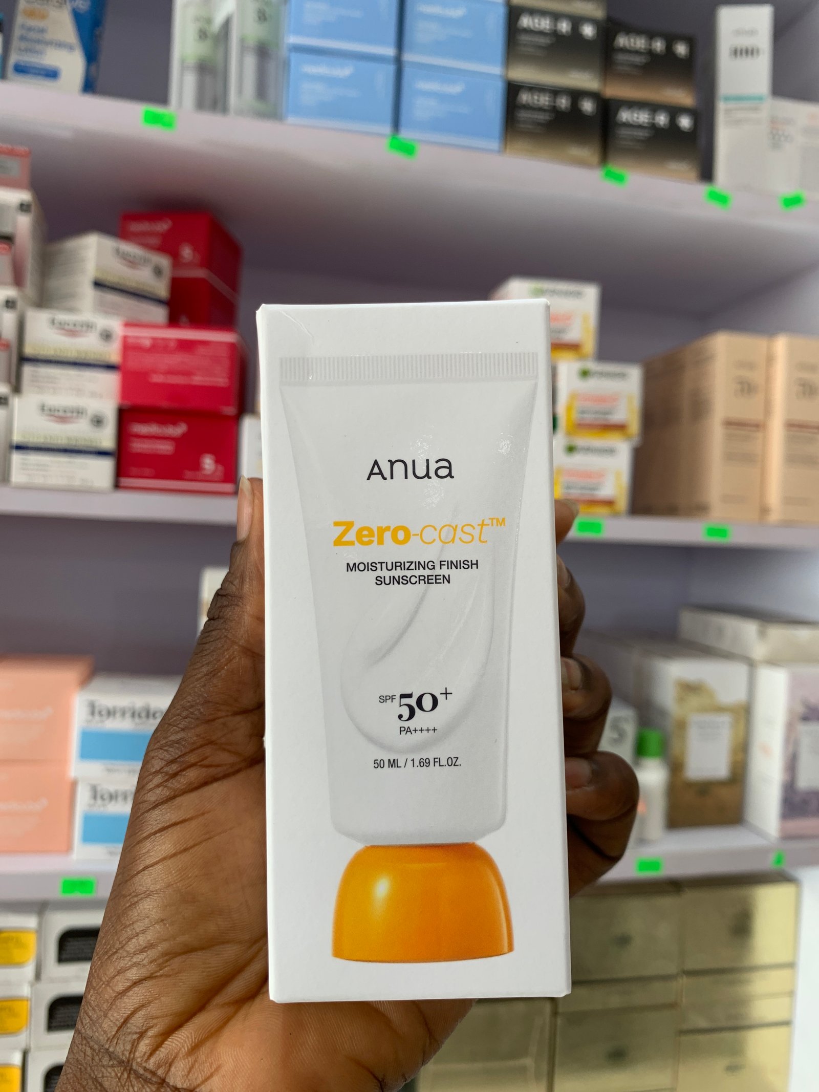 Anua zero cast moisturizing sunscreen 