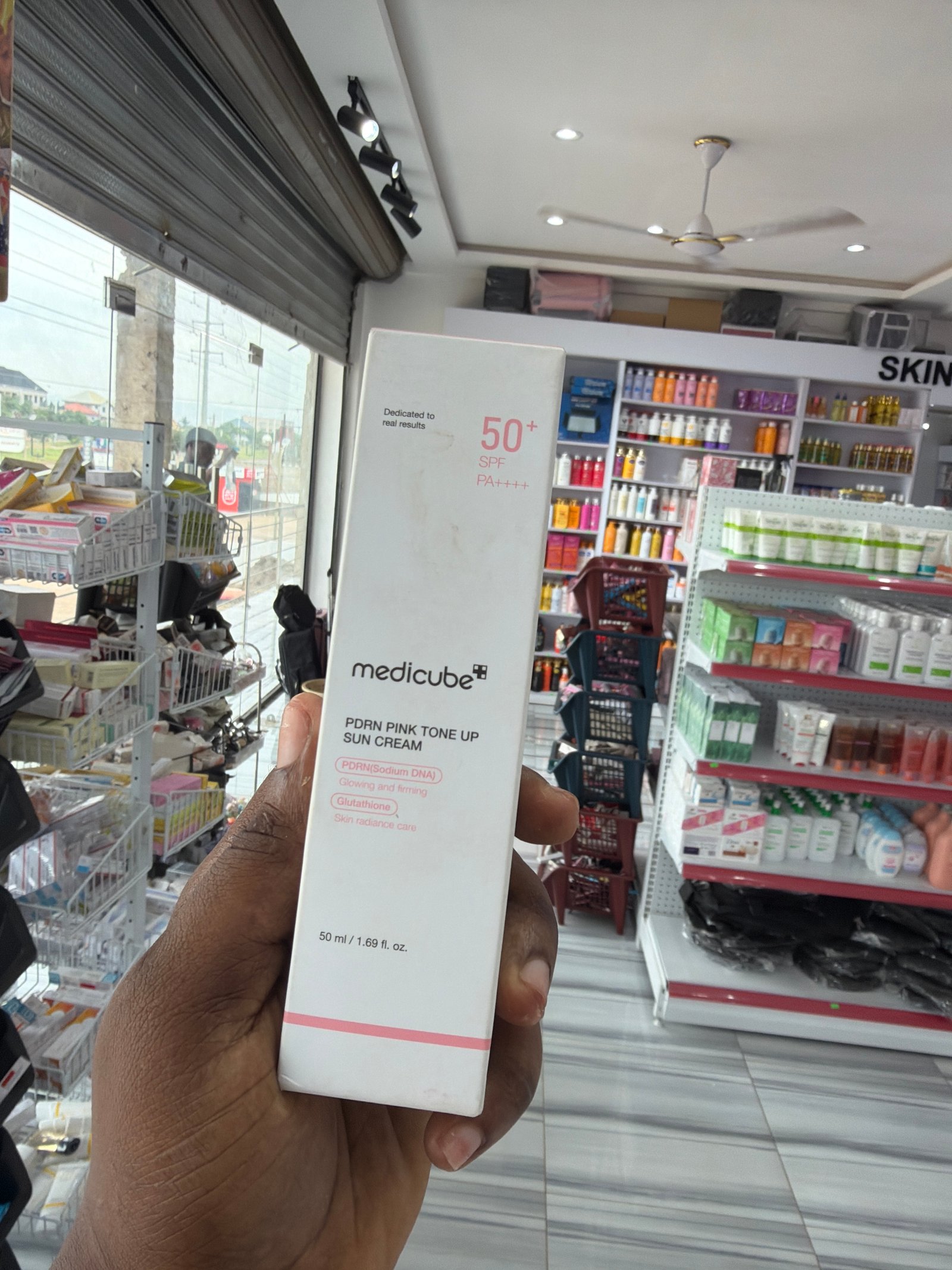 Medicubedrn pink sunscreen 