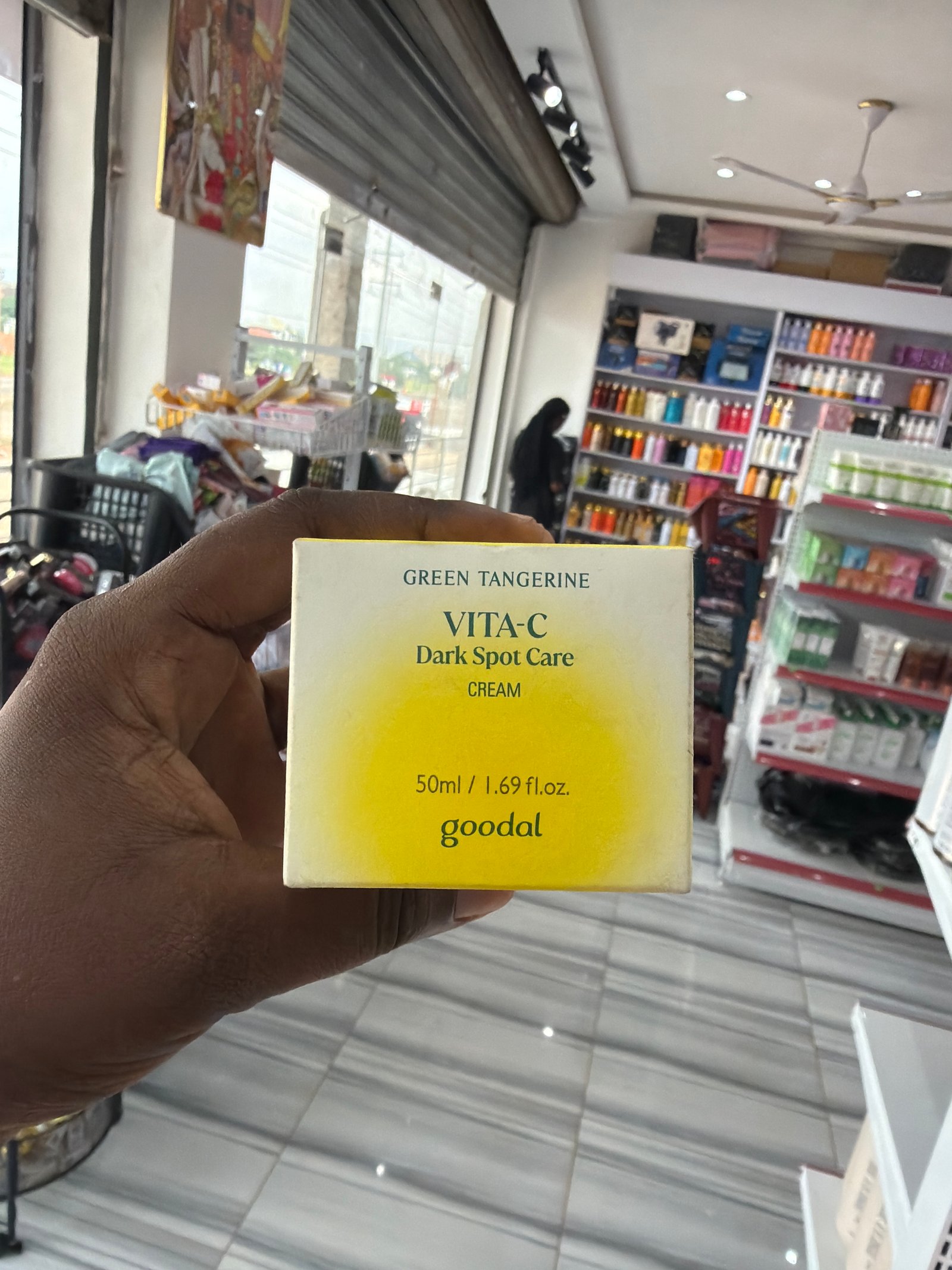 Green tangerine vita c darkspot cream 