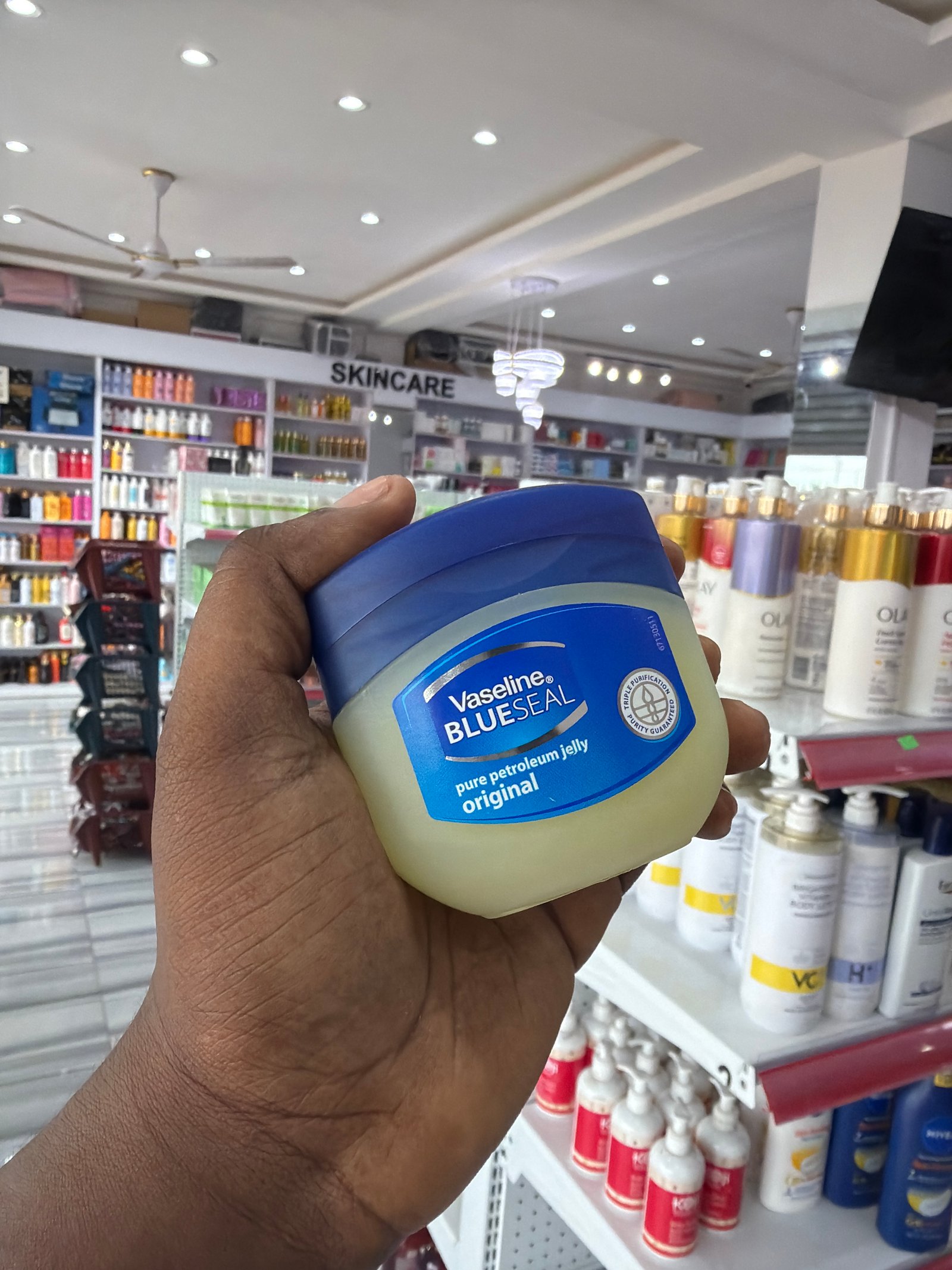 Vaseline blue seal small 