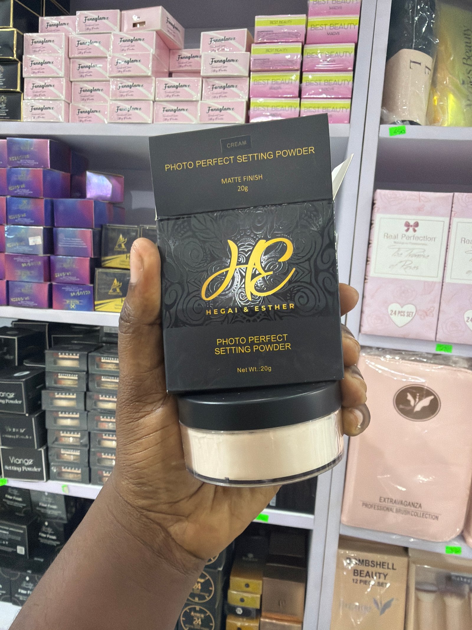 Hegga and Esther setting powder 