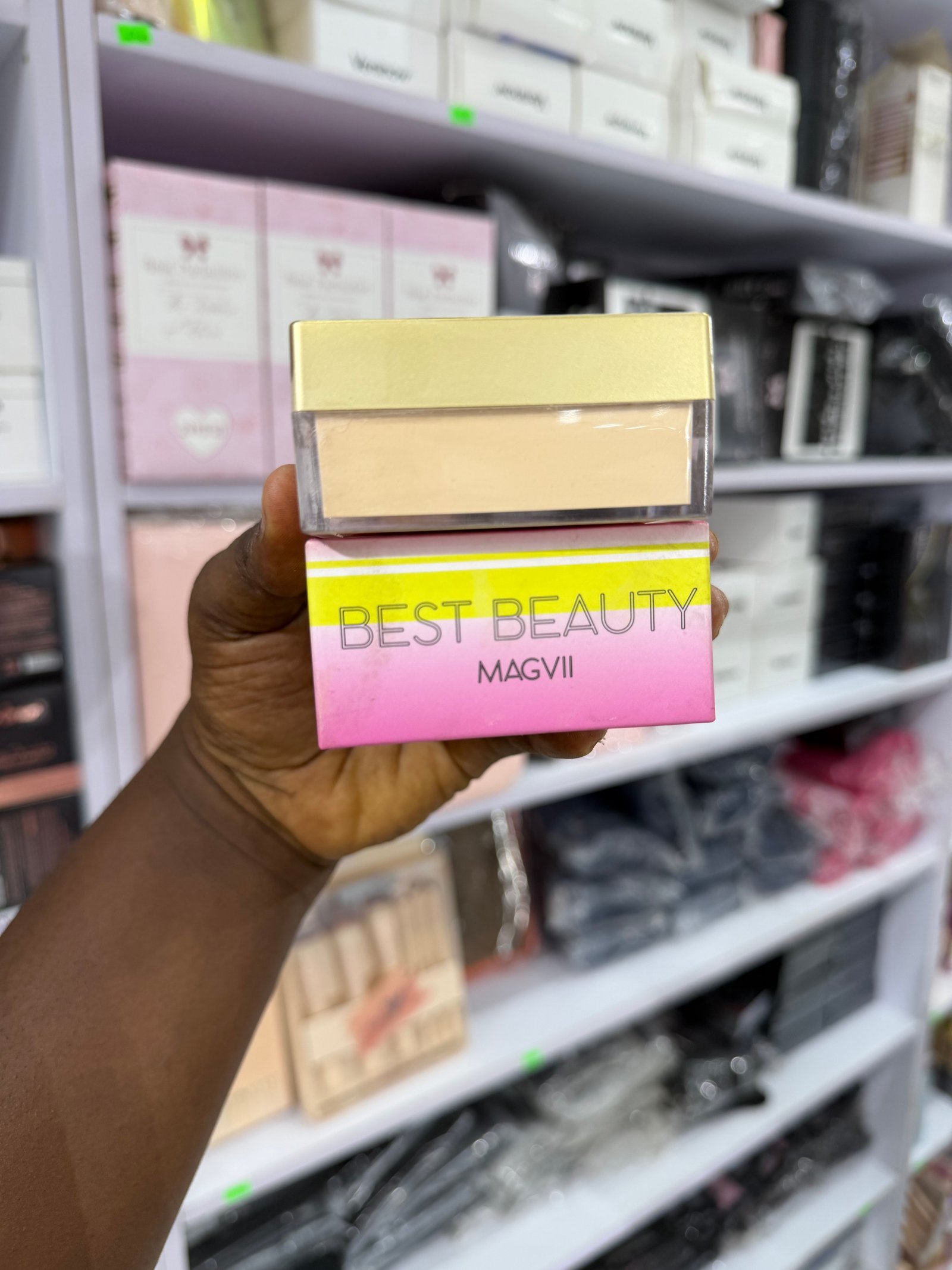 Best beauty Magvi setting powder 