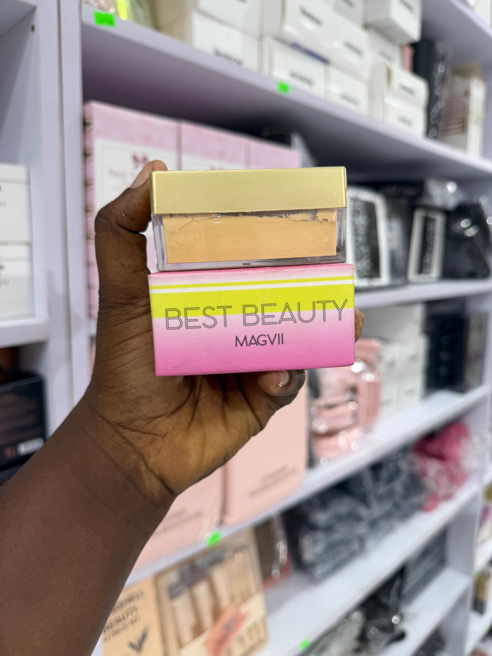 Best beauty Magvi setting powder 