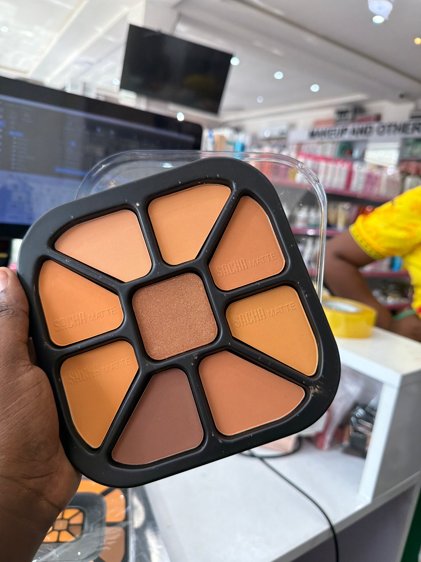 Sacha mini powder pallet 