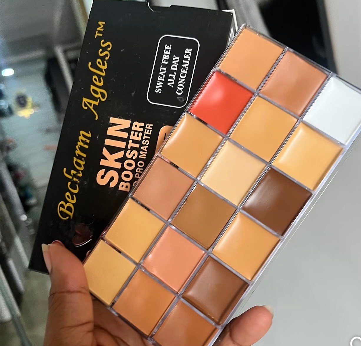 Becharm concealer pallet 