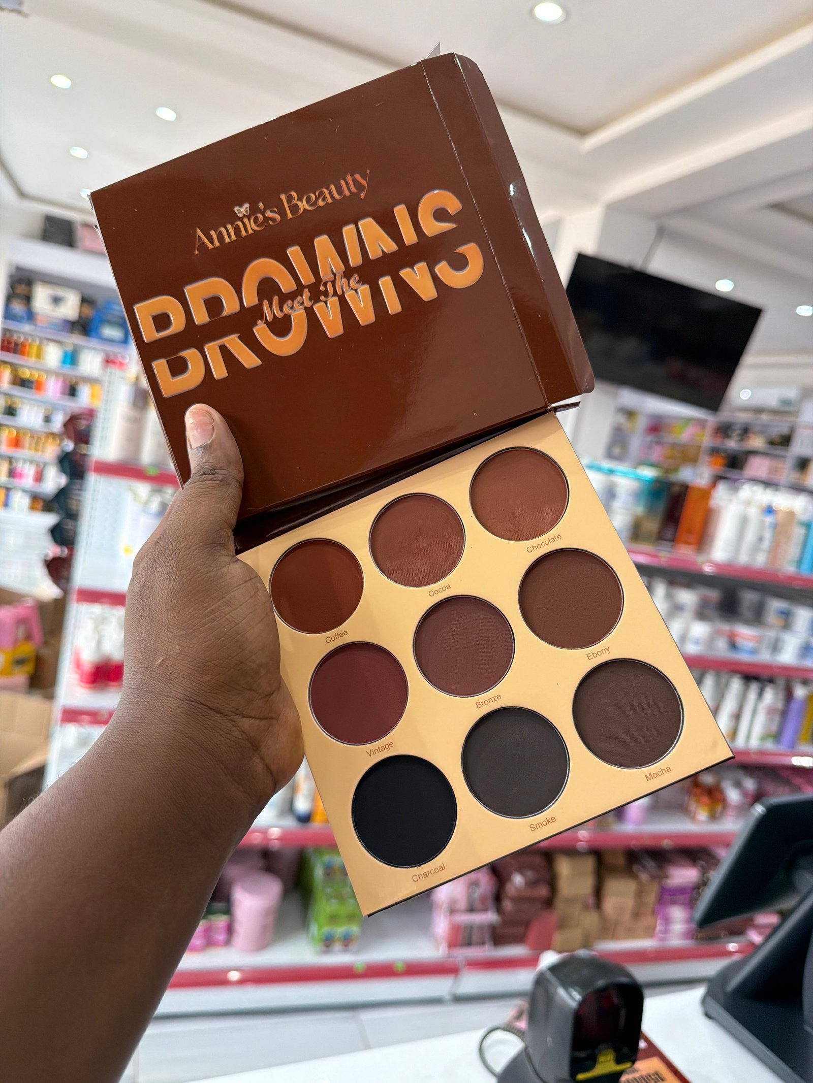 Annie’s beauty brown bi