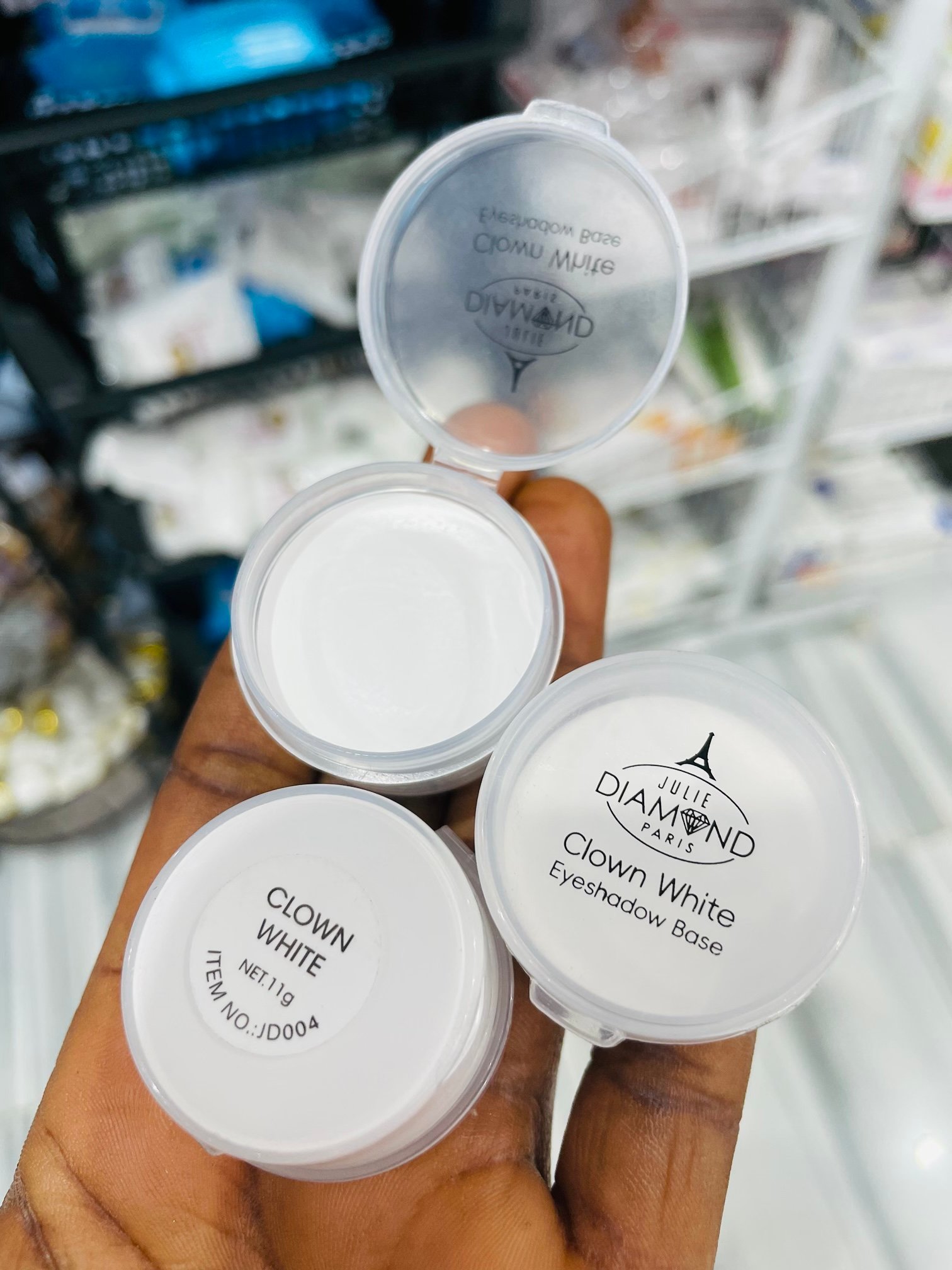 Diamond eyeshadow primer small 