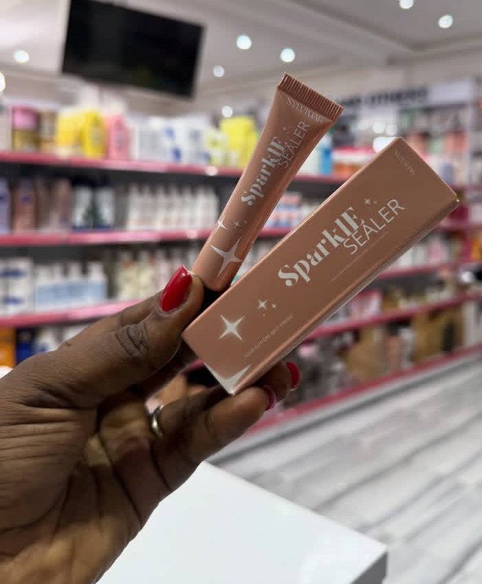 Sylviamak lash glue 