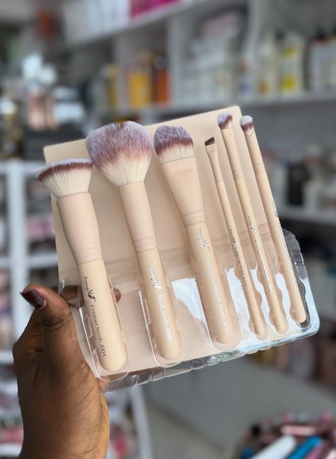 Daroge 6 piece brushes 