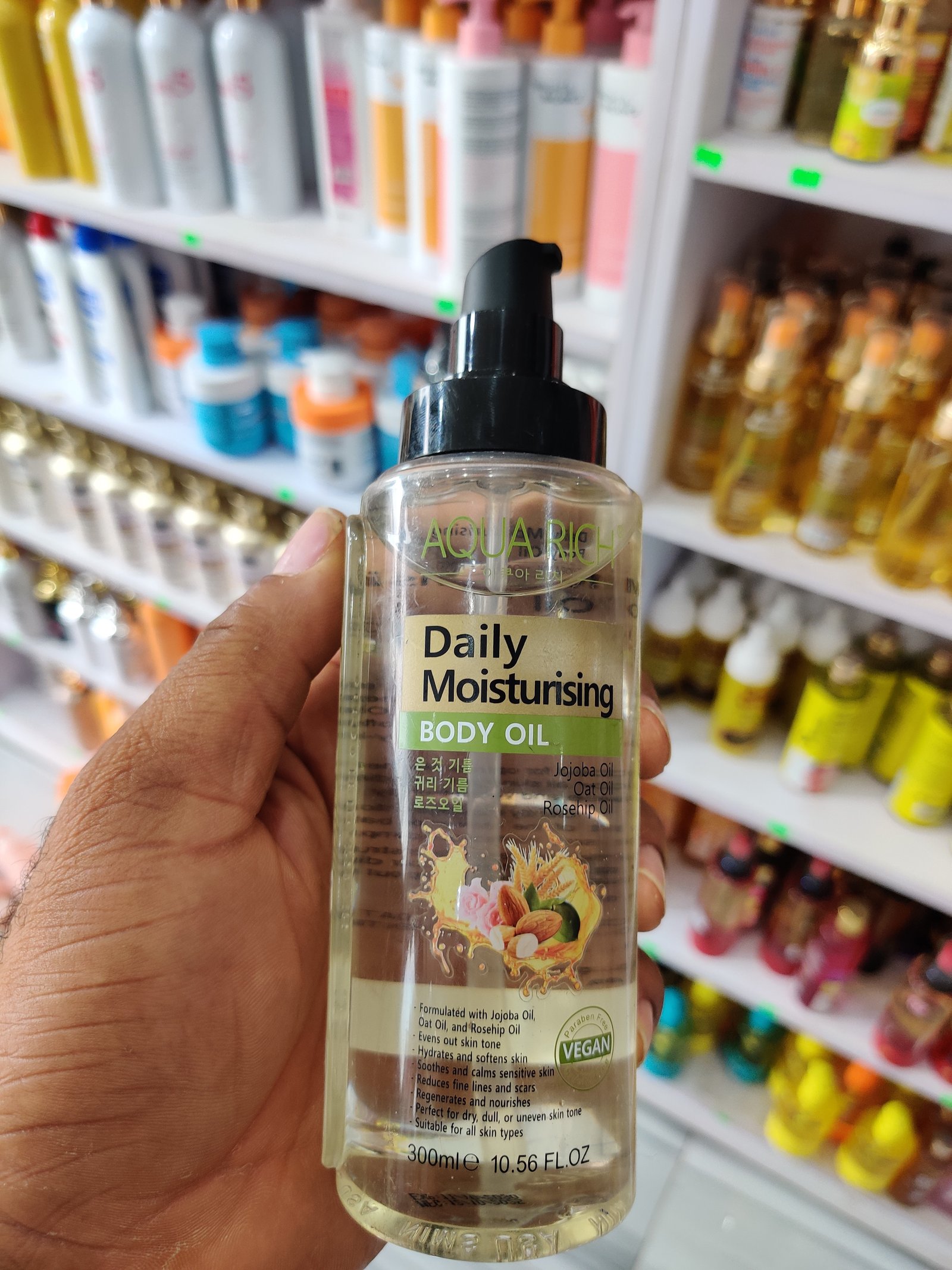 Aqua rich body oil