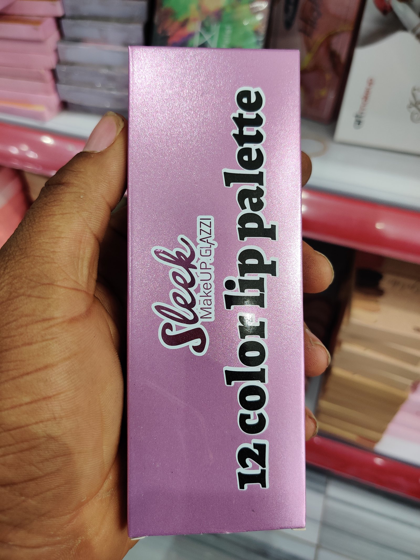 Sleek color lip palette