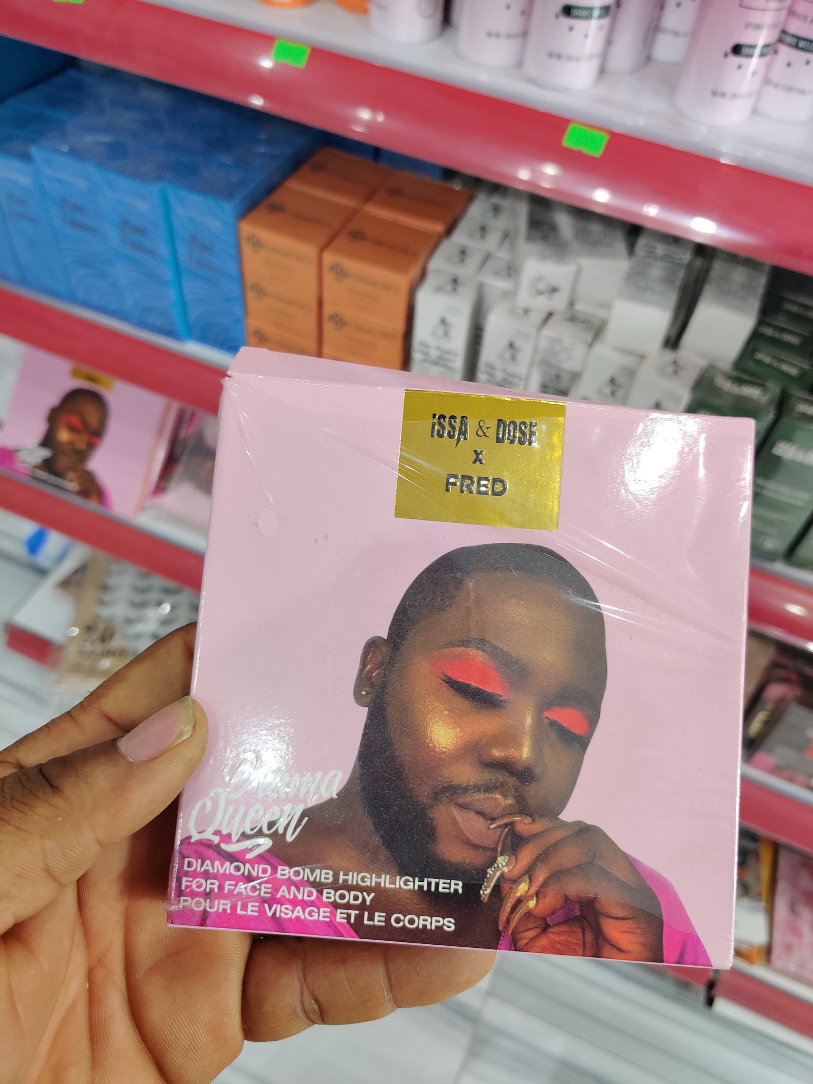 Issa and dose bomb highlighter