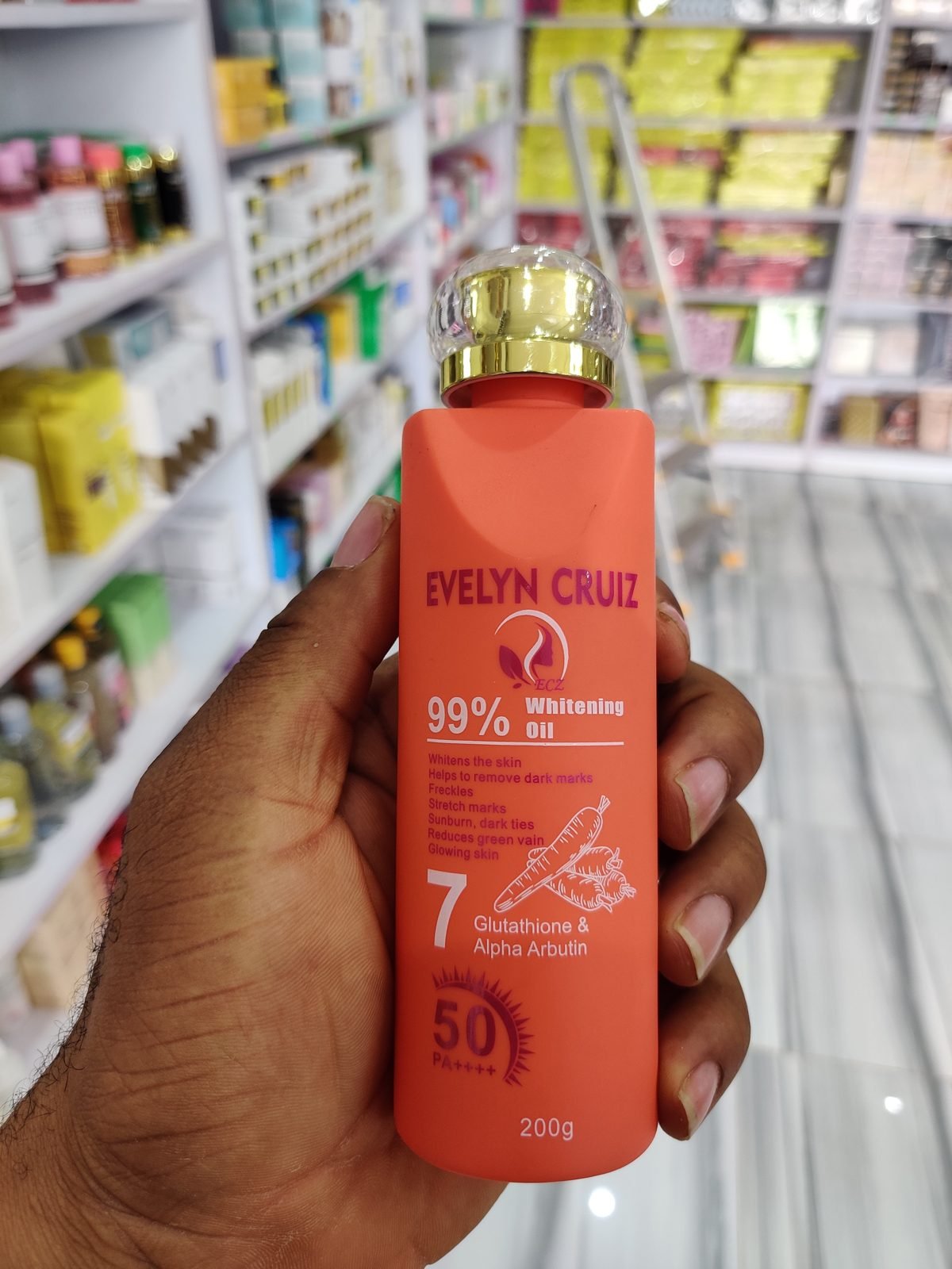 Evelyn Cruiz 99% Whitening Oil, 7 Glutathione & Alpha Arbutin, SPF50 PA++++ 200g