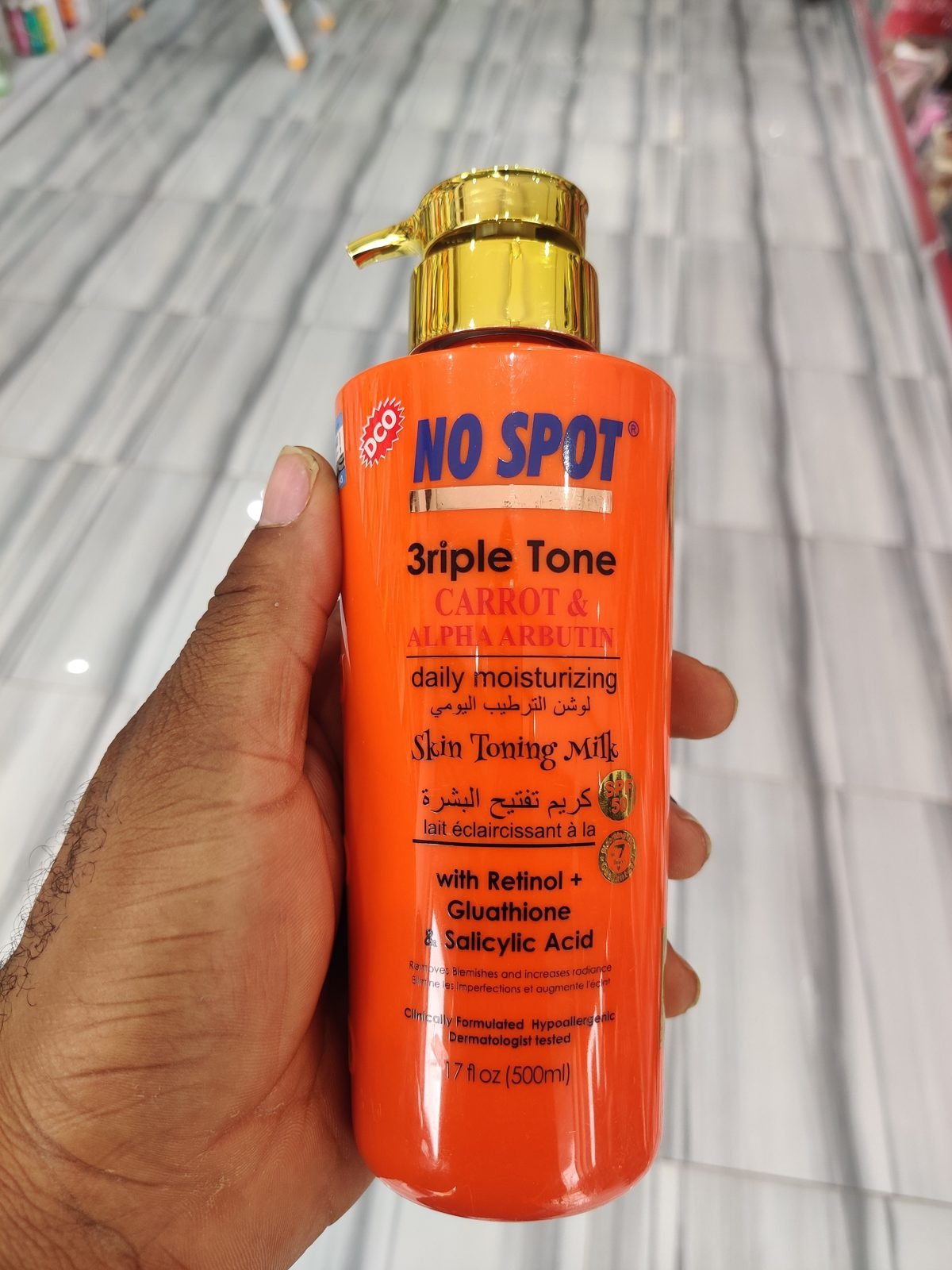 No Spot (DCO) 3riple Tone Carrot & Alpha Arbutin, Skin Toning Milk, SPF50, Retinol+Glutathione+Salicylic Acid 500ml (17fl oz)