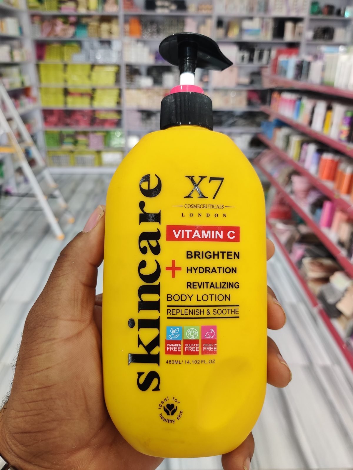 X7 Cosmeceuticals London (skincare) Vitamin C, Brighten+Hydration+Revitalizing, Body Lotion, Replenish & Soothe, Paraben/Sulfate/Cruelty Free 480ml / 14.102fl.oz