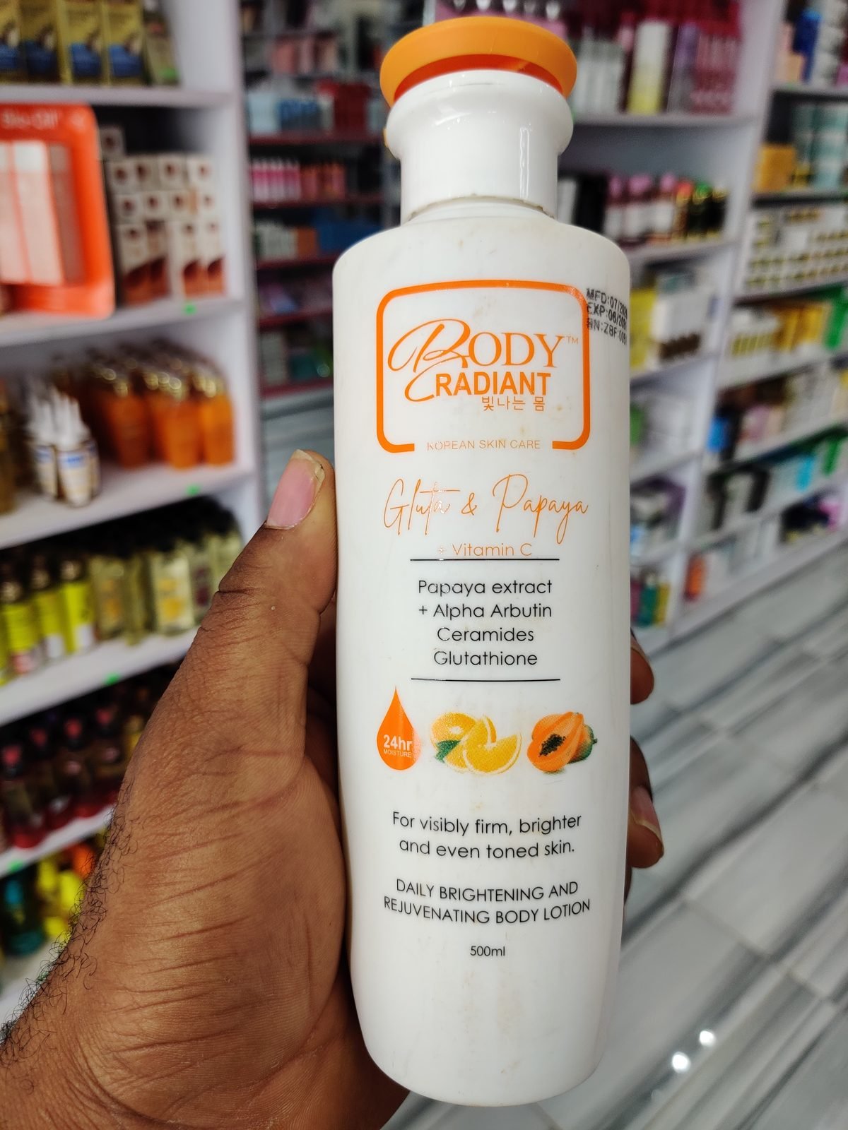 Body Radiant (Korean Skin Care) Gluta & Papaya + Vitamin C, Papaya extract+Alpha Arbutin+Ceramides+Glutathione, 24hr Moisture, Daily Brightening and Rejuvenating Body Lotion 500ml