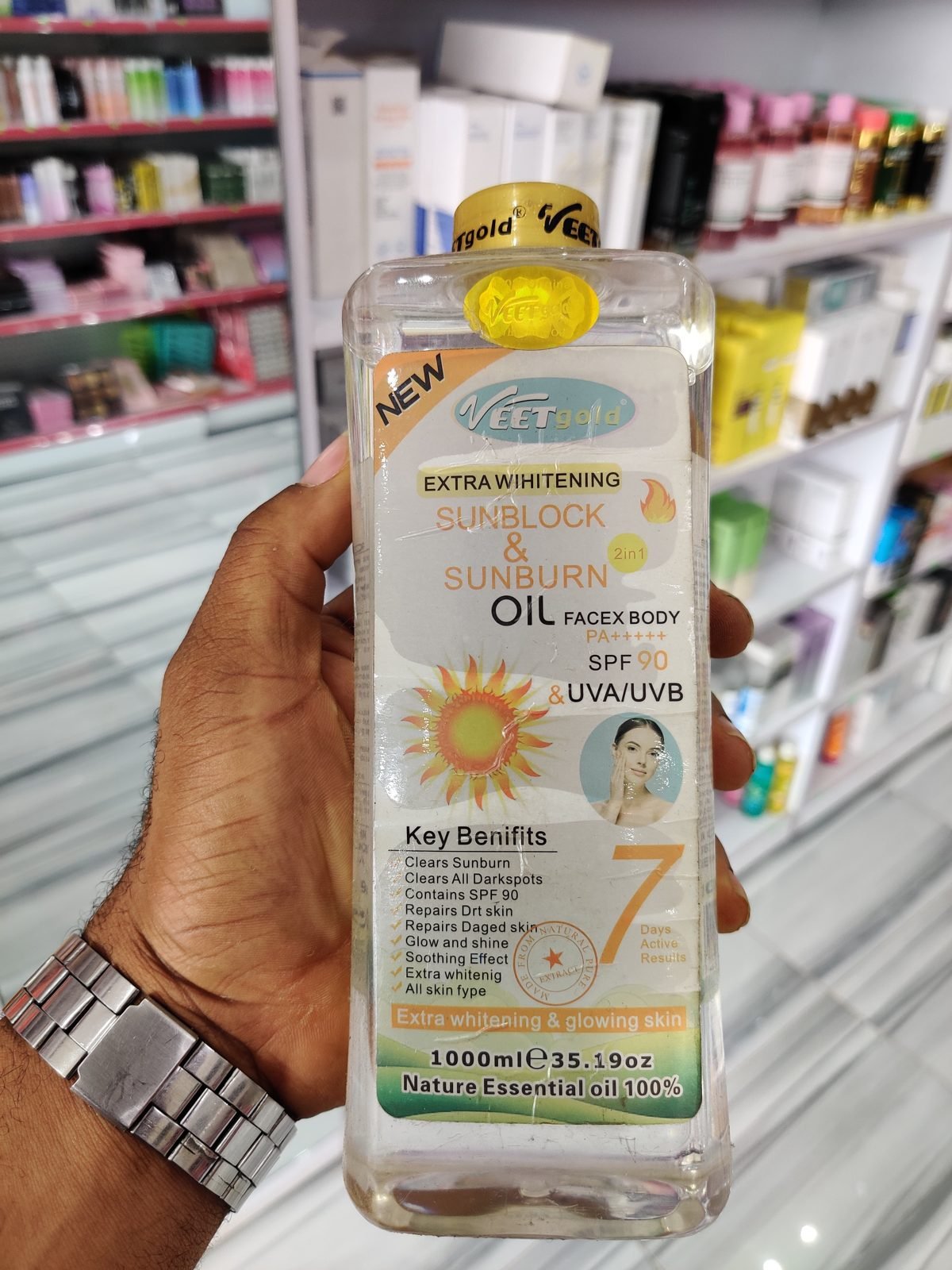 Veet Gold Extra Whitening Sunblock & Sunburn Oil 2in1 SPF90 UVA/UVB 1000ml / 35.19oz