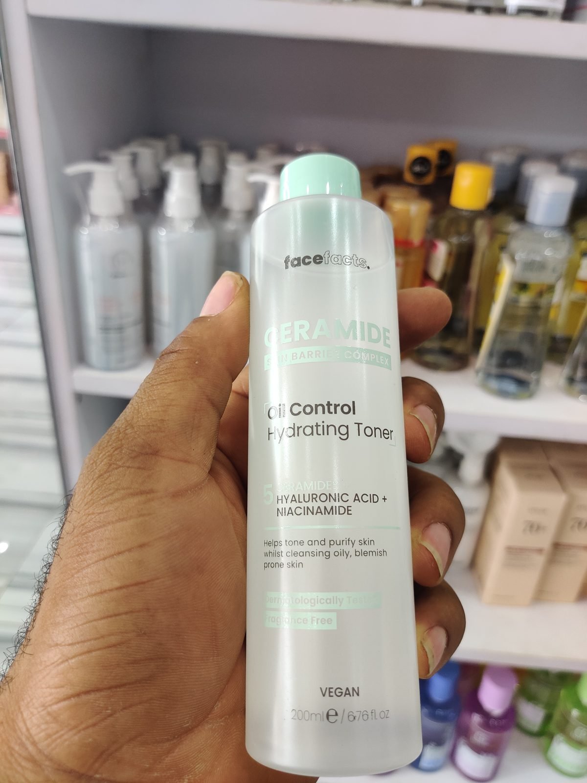 Face Facts Ceramide Skin Barrier Complex - Oil Control Hydrating Toner (5 Ceramides + Hyaluronic Acid + Niacinamide) 200ml / 6.76 fl.oz