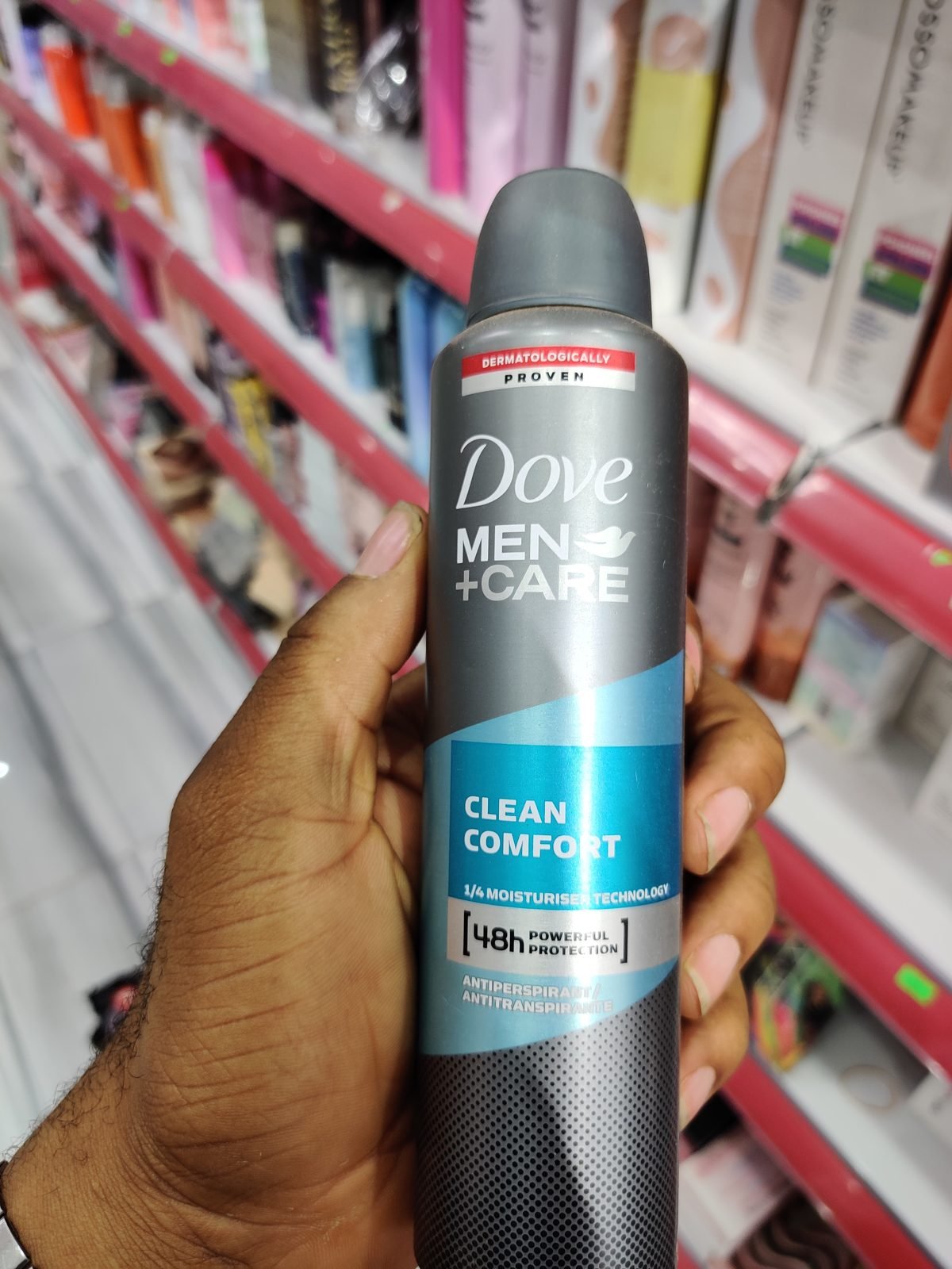 Dove Men+Care Clean Comfort, 1/4 Moisturiser Technology, 48h Powerful Protection, Antiperspirant