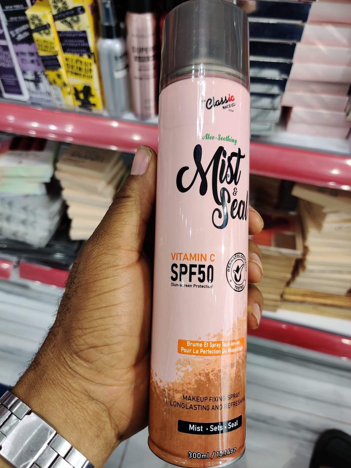 Classic Makeup U.S.A Mist and Seal, Aloe-Soothing, Vitamin C SPF50 Makeup Fixing Spray 300ml