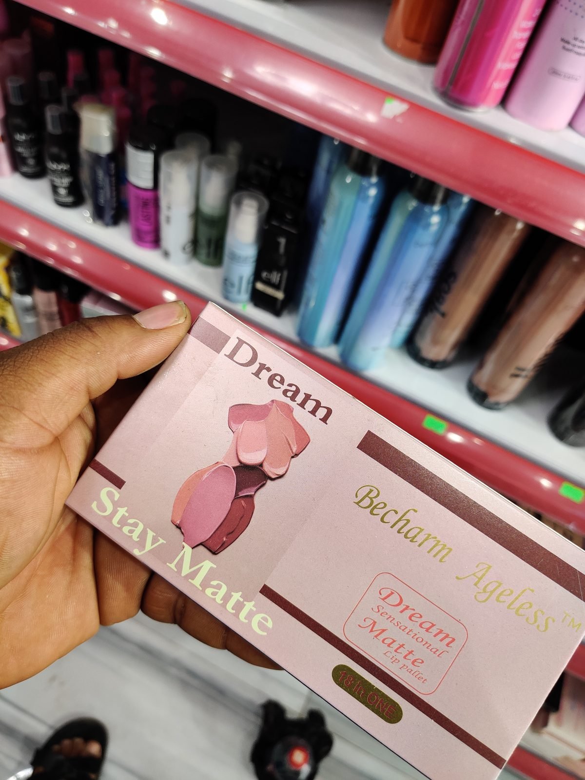 Becharm Ageless Dream Stay Matte Lip Palette
