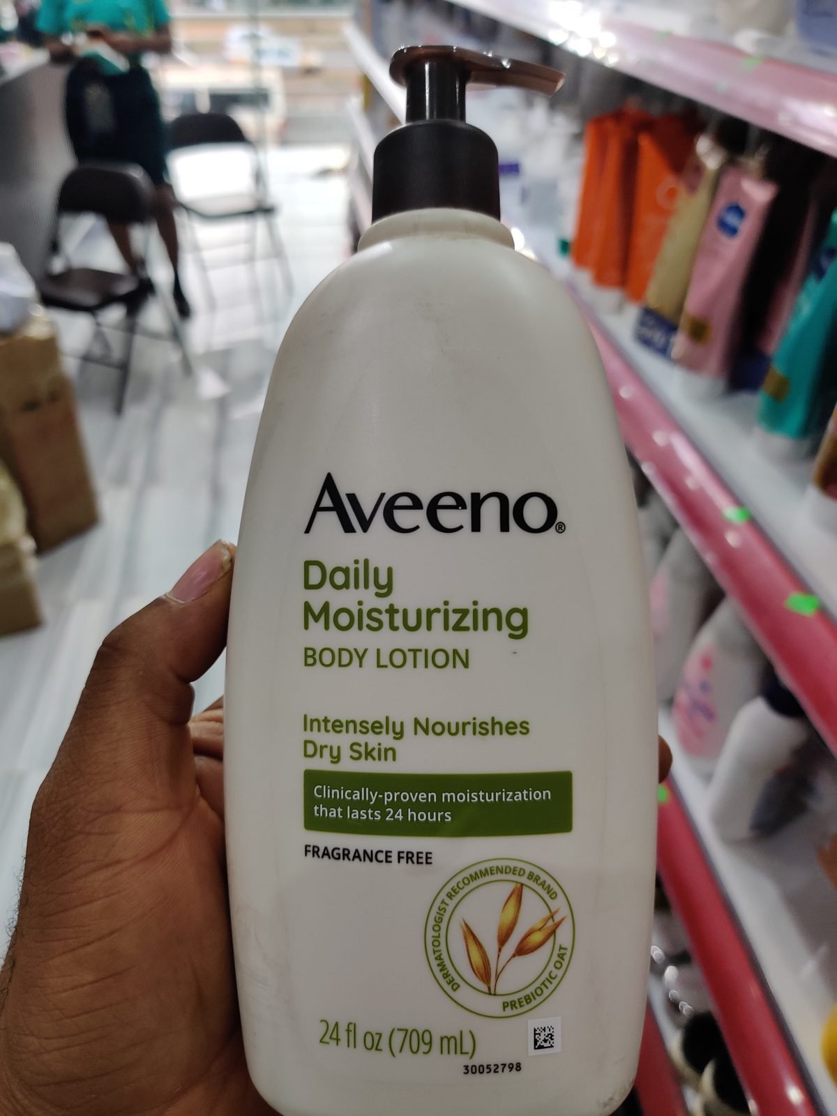 Aveeno Daily Moisturizing Body Lotion, Fragrance Free, Prebiotic Oat 24 fl oz (709 mL)