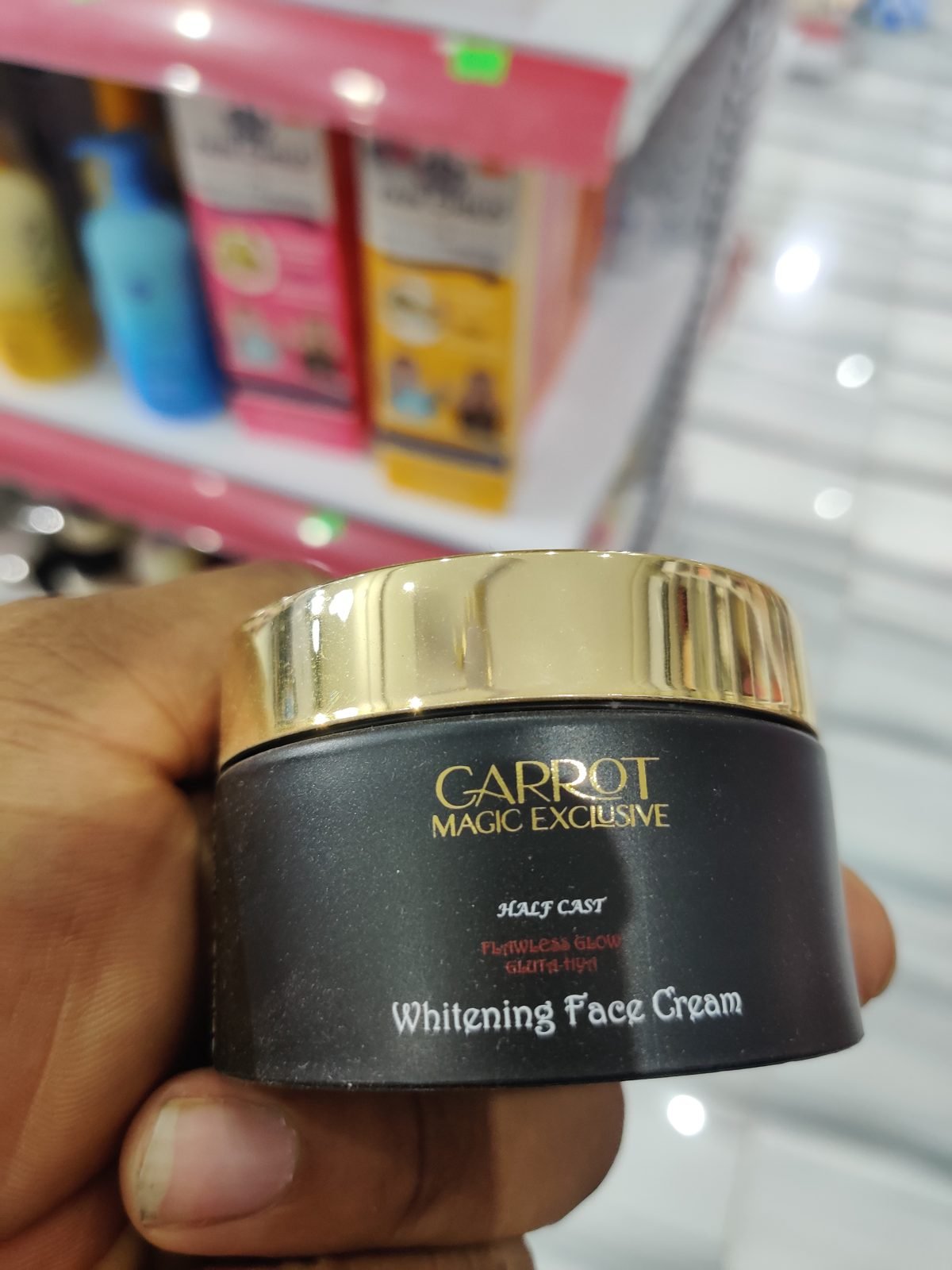 Carrot Magic Exclusive Half Cast Flawless Glow Gluta-HYA