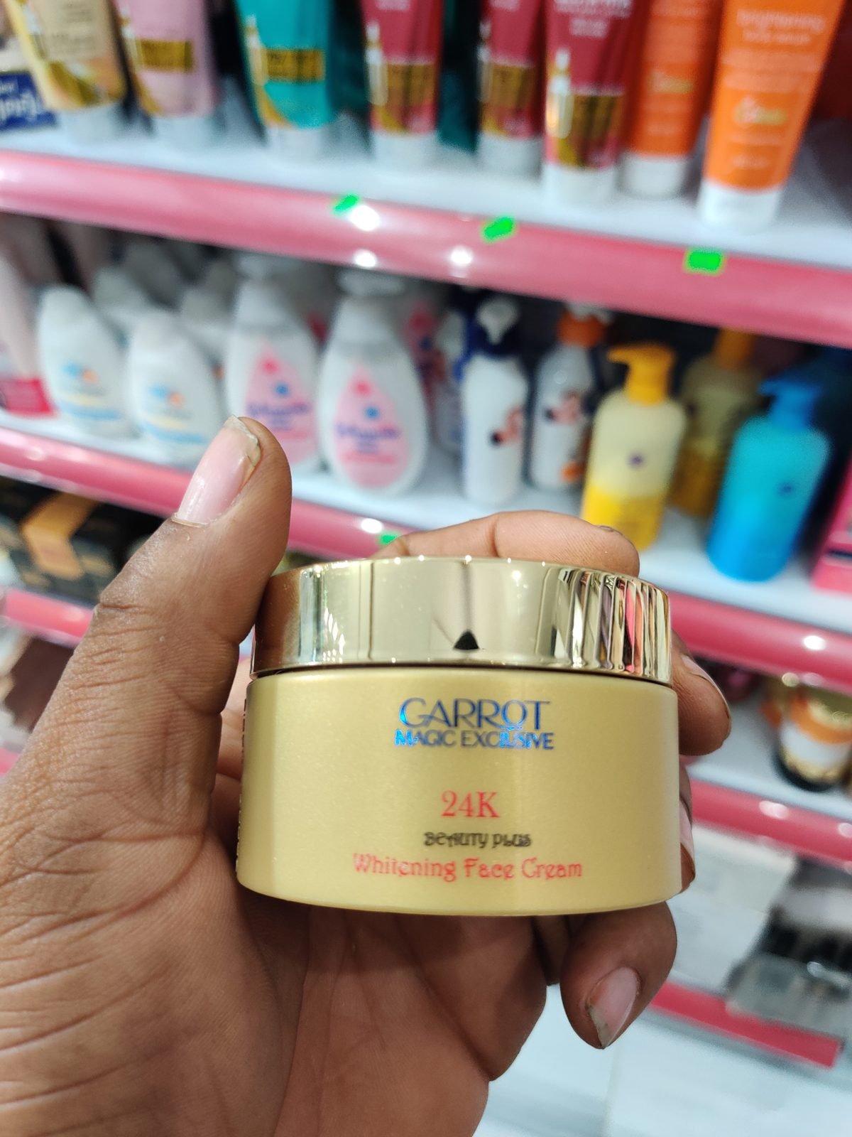 Carrot Magic Exclusive 24K Beauty Plus Whitening Face Cream