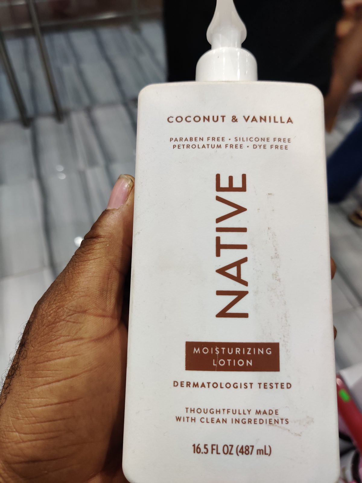 Native Coconut & Vanilla Moisturizing Lotion 487ml