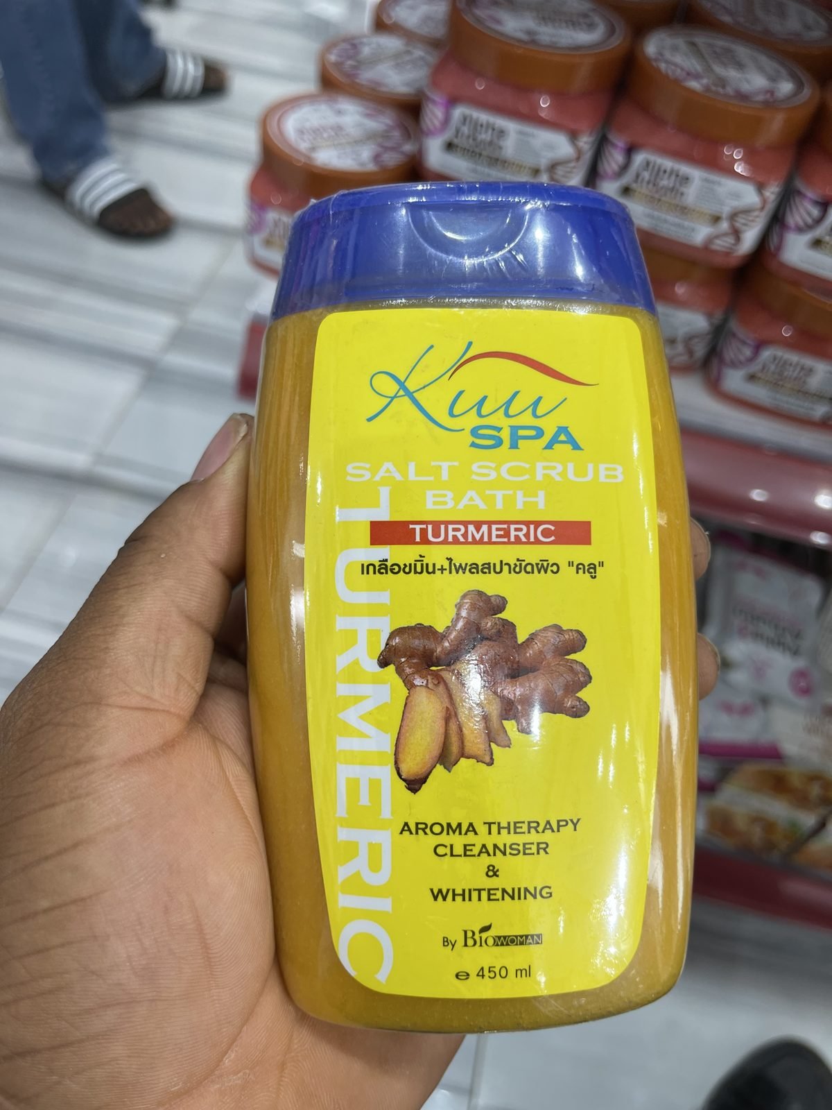 Kuu Spa (by BioWoman) Salt Scrub Bath - Turmeric 450 ml